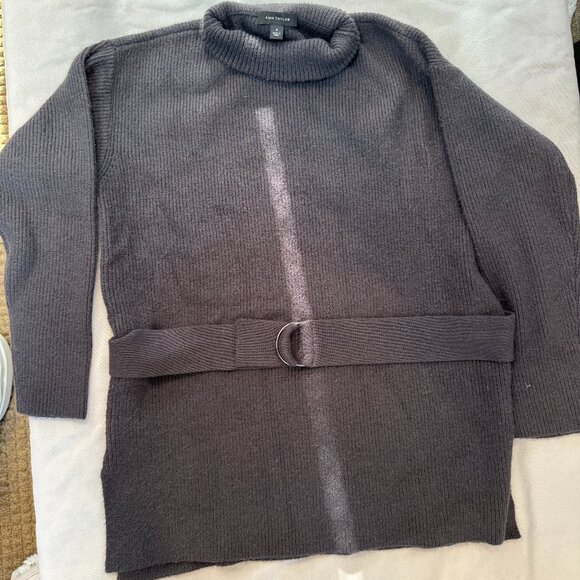 Like new Extremely soft Ann Taylor turtle neck top with belt waist - Picture 2 of 8